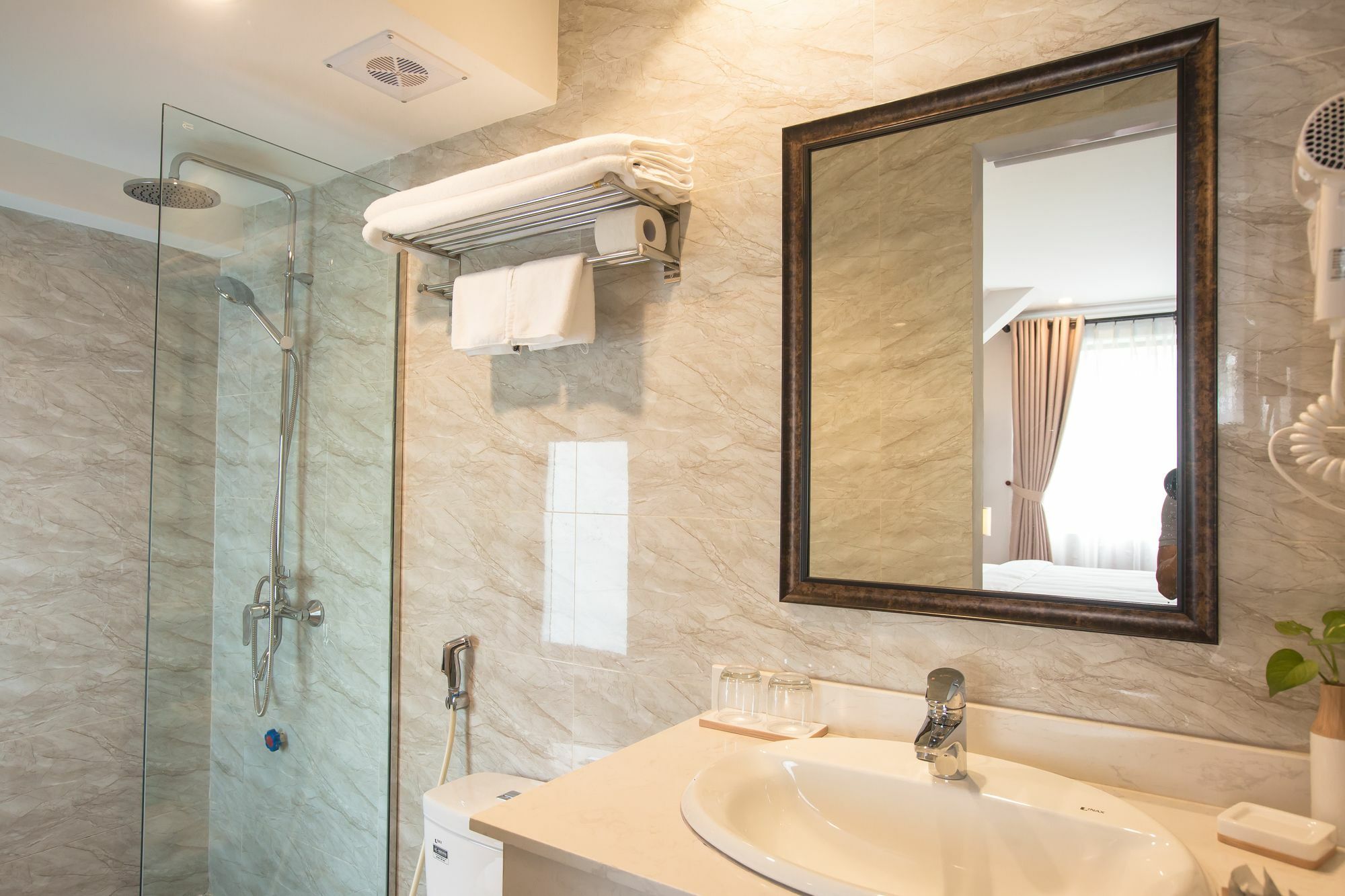 Dinh Elegant Hanoi Hotel Kültér fotó